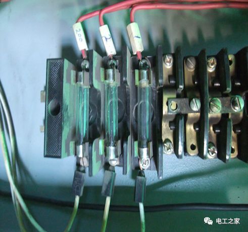 WWW 开关柜常见故障的查找和处理