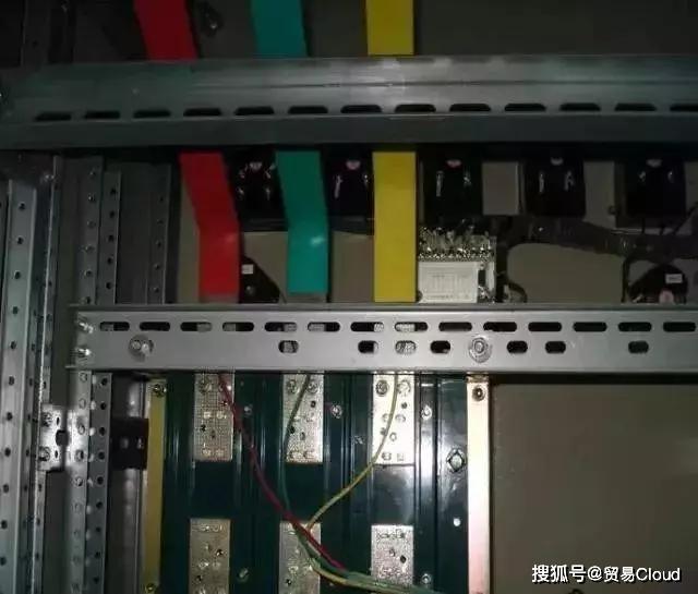 WWW 详细说明配电柜安装和布线的整个过程