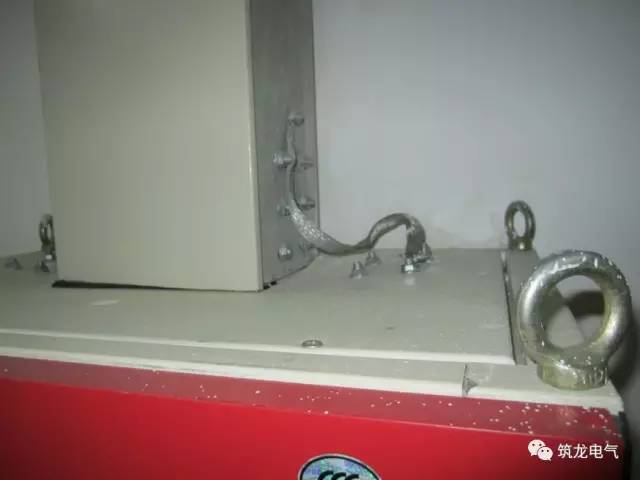 WWW 配电箱(机柜)安装过程