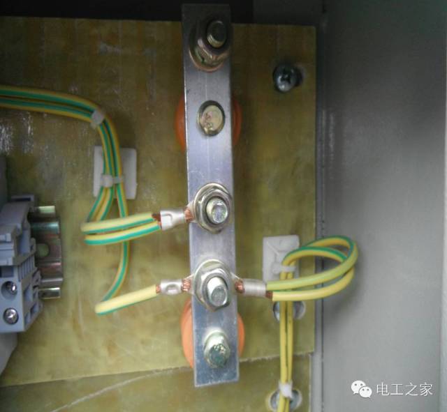 WWW 配电箱和开关盒设置